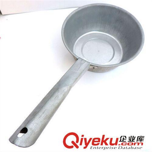 首頁 產(chǎn)品中心 以下為2元店廚衛(wèi)用品 銷售 鐵水勺 耐用大水瓢 水勺